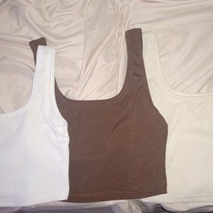 Lot Of 3 Women Crop Tank Tops White Brown Beige Medium Rubbed Seamless Workout